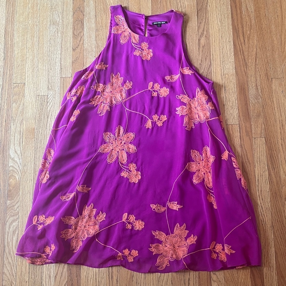 Gianni Bini Magenta Dress with Tangerine Embroidery